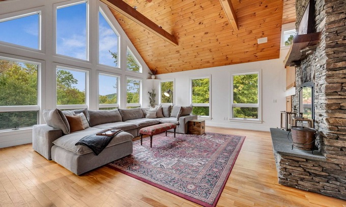 Richmond Casa | Spacious 3BR Mountain Retreat w/ Sauna & Gym, Near Stowe, Burlington, Sugarbush