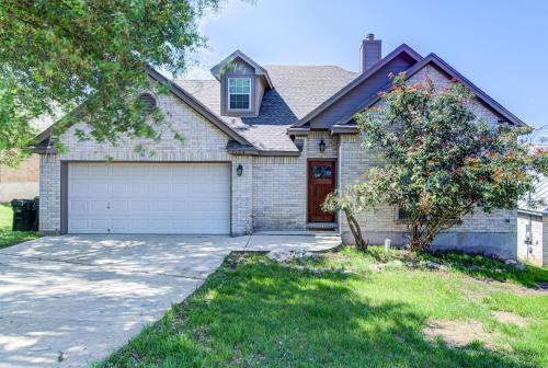 San Marcos Casa | Spacious 3BR Retreat Close to Downtown & Outlets