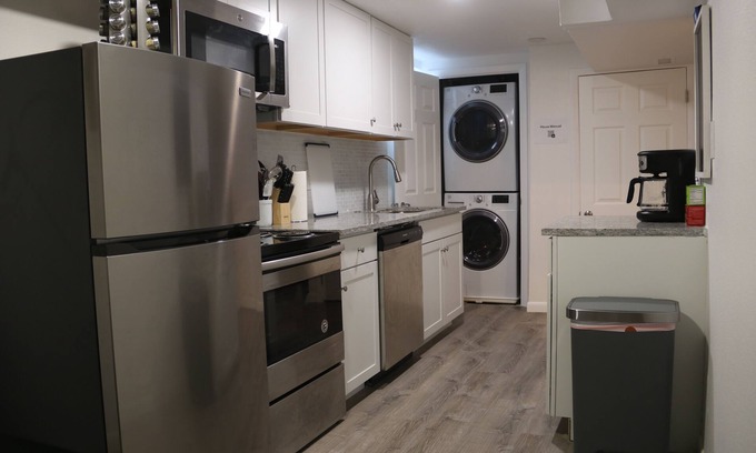 South Westminster Apartamento | Spacious 3BR With Full Kitchen Near Denver/Boulder