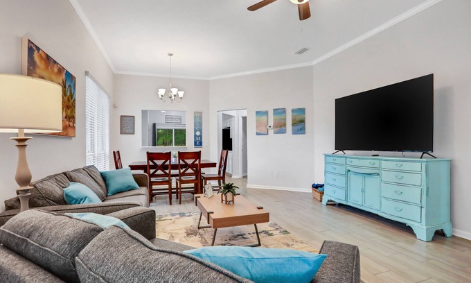 OakLeaf Plantation Casa | ~Spacious 4/2 in Oakleaf, pet friendly