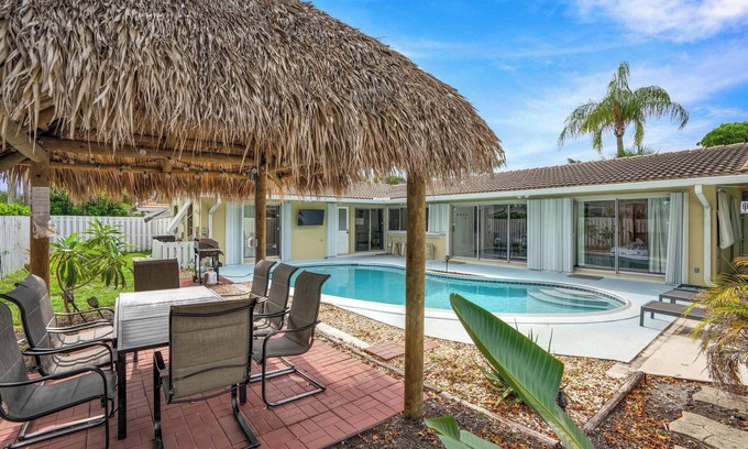 Imperial Point Casa | Spacious 4-bedroom House with Private Pool in fantastic Fort Lauderdale