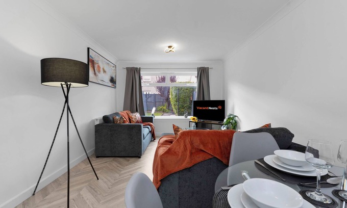 Livingston Casa | Spacious 4 bedroom home close to airport