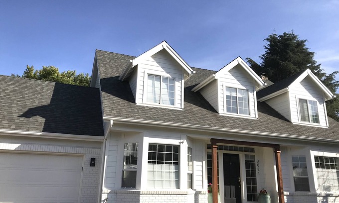 Central Oregon Casa | Spacious 4 bedroom 3bath House Near Campus. NCAA DISCOUNT