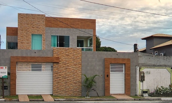 Arembepe Condominio | Spacious 4-bedroom, 5-bathroom condominium in gated community close to beach.