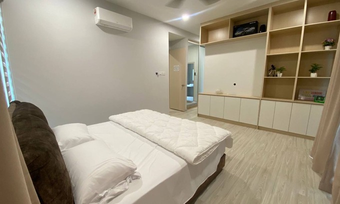 Kampung Bukit Merbah Casa | Spacious 4-bedroom 5 full bath semi-D hillside house with beds for 16pax