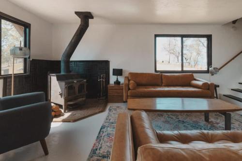 Dunlap Casa | Spacious 4-bedroom cabin on secluded private land