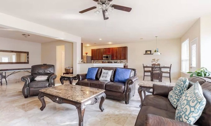 Barker Casa | Spacious 4-Bedroom Getaway for Families & Groups