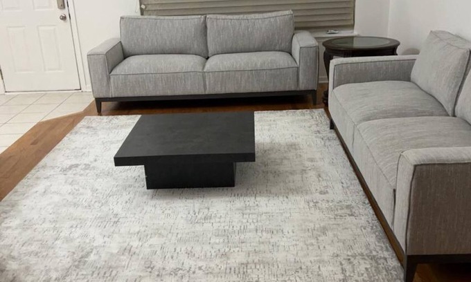 Bridgeview Casa | Spacious 4-bedroom house in fabulous Bridgeview with fitness room, WiFi