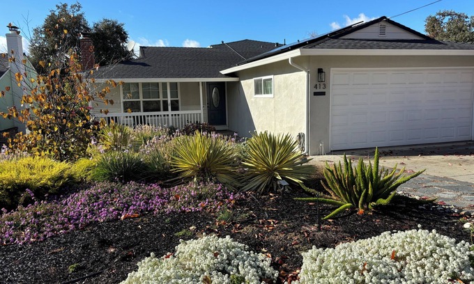 Pleasanton Casa | Spacious 4-bedroom house in welcoming Pleasanton with WiFi, AC