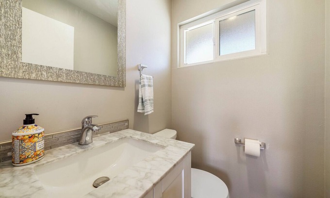 Fairfield Casa | Spacious 4-bedroom house in wine country. USA today voted as #1 wine region.