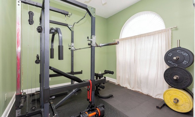 Grovetown Casa | Spacious 4-bedroom house with AC and fitness room in brilliant Grovetown
