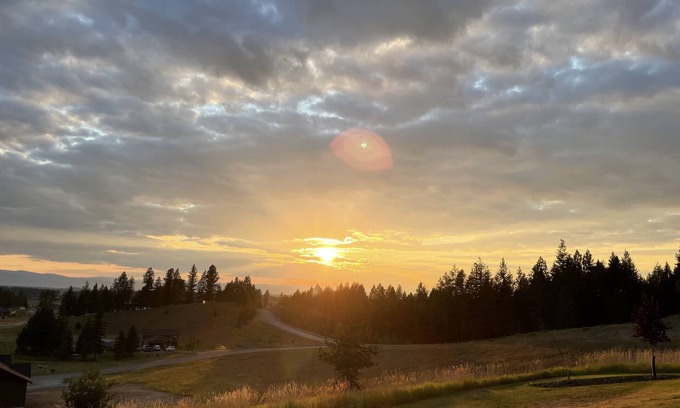Kalispell Otro | Spacious 4 Bedroom home with Panoramic Sunsets