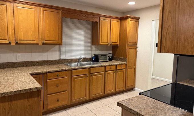 Pine Hills Casa | Spacious 4-Bedroom Home – Perfect for Families & Groups!