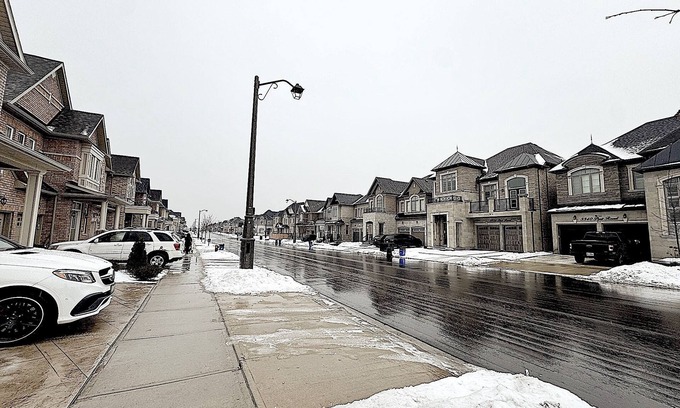Oakville Casa | Spacious 4-bedroom house in Oakville with AC, WiFi