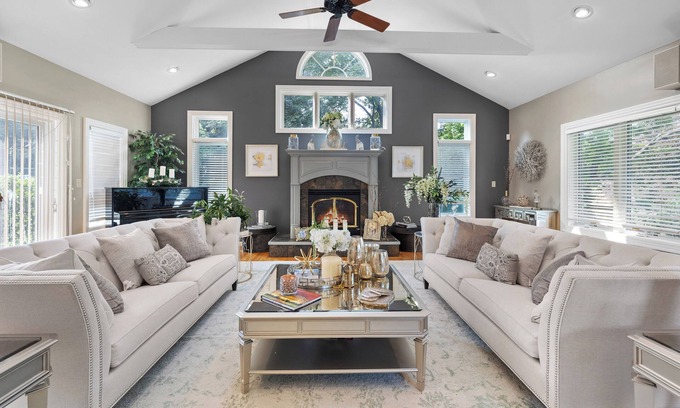 Cortland West Casa | Spacious 4-bedroom house with AC, WiFi in peaceful Cortland