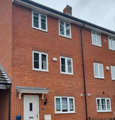 Aylesbury Casa | Spacious 4-Bedroom House in Aylesbury Ideal for Contractors Professionals or Larger Families