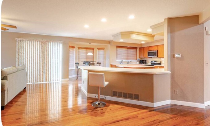 Green Valley Ranch Casa | Spacious 4-bedroom house with AC, WiFi in beautiful Denver