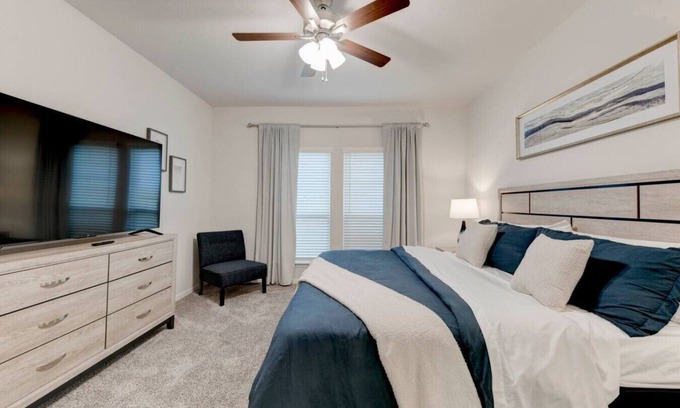 Temple Casa | Spacious 4 Bedroom House in Temple with 5 Beds