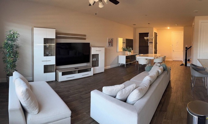 Allen Casa | Spacious 4-bedroom in lovely Allen, Near Allen Outlet, Weekly/Monthly Discounts!