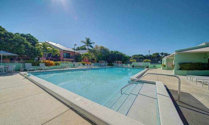 Pirates Cove Villa | Spacious 4-bedroom Key Largo Villa steps from the pool, pickleball, & marina.