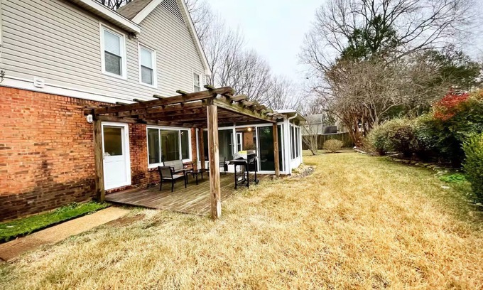 Ellendale Casa | Spacious 4-Bedroom Retreat with Game Room and Backyard BBQ
