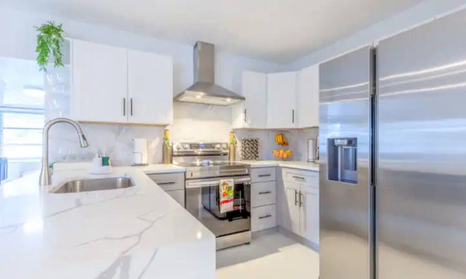 Pompano Beach Casa | Spacious 4-bedroom house with WiFi, AC in charming Pompano Beach