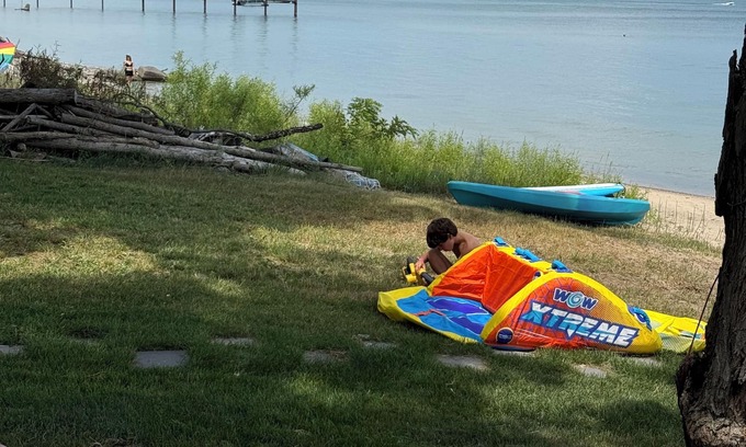 Lakeport Casa | Spacious 4-beds South of Lexington AC, Sandy Private Beach Handicap accessible