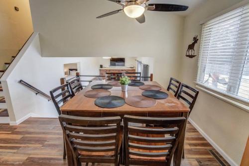 Northeast Colorado Springs Casa | Spacious 4BD Dog-friendly Home near USAF Academy