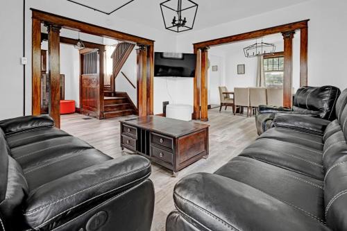 Niagara Falls Casa | Spacious 4BR 1BA near the Falls