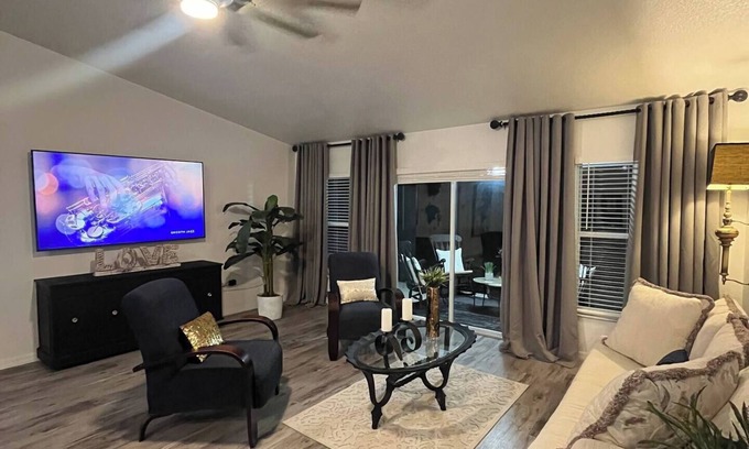 Spring Hill Casa | Spacious 4BR/2BA Home in Spring Hill – Family-Friendly, Near Beaches & Springs
