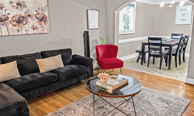 Charlotte Casa | Spacious 4BR/3BA Retreat in Prime South Charlotte Location - Stadium & Airport