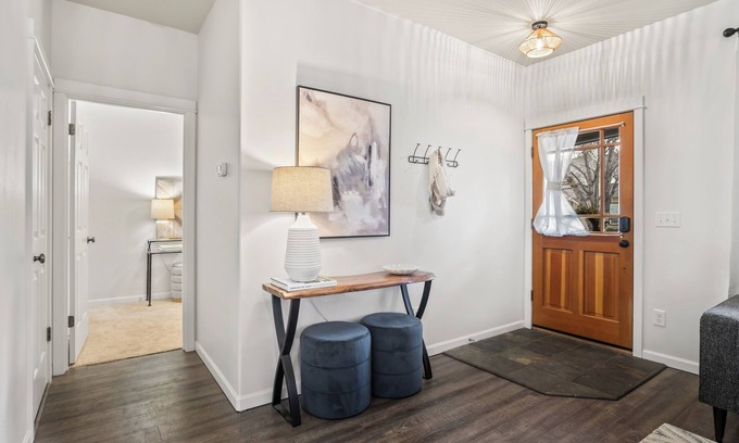 Mountain View Casa | Spacious 4BR Home in Bend – Near Hospitals & Highways, Perfect for Families!