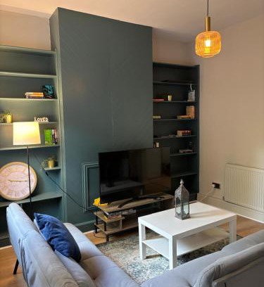 Plumstead Casa | Spacious 4BR Home In Greenwich
