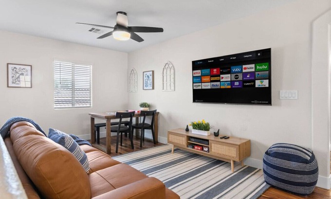 North Las Vegas Casa | Spacious 5 BD Home w/Theater, Billiard, and More!