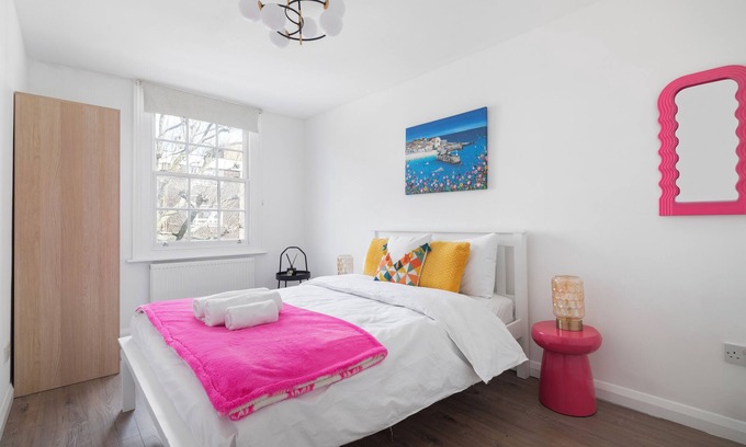 Camden Town with Primrose Hill Apartamento | Spacious 5-Bed Apartment in Camden Town