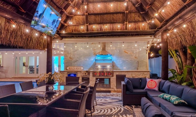 Imperial Point Casa | Spacious 5-bedroom house in brilliant Fort Lauderdale with WiFi, AC