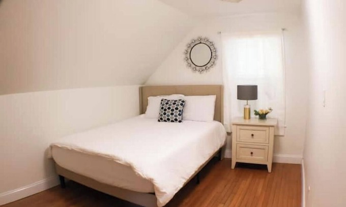 Lynn Apartamento | Spacious 5-bedroom apartment with AC, WiFi in pleasant Lynn