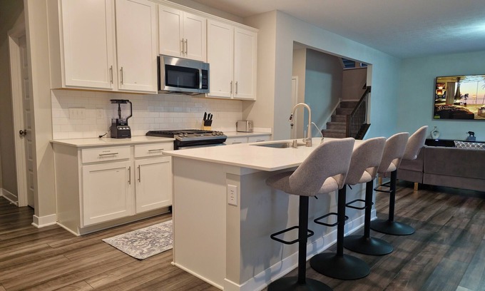 Brownsburg Casa | Spacious 5-bedroom house with WiFi, AC in charming Brownsburg