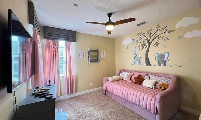 Florida Central Atlantic Coast Casa | Spacious 5-bedroom house with Pool minutes from Magic Kingdom