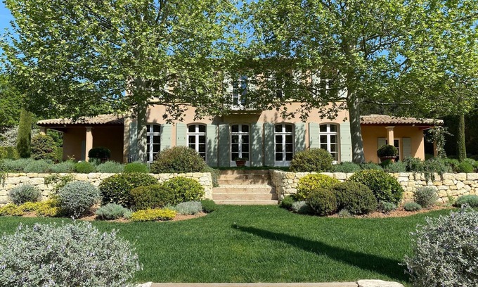 Venelles Casa | Spacious 5-bedroom house with AC and WiFi in brilliant Aix en Provence