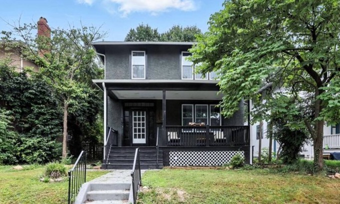 Bellevue Casa | Spacious 5-bedroom house in Richmond with AC, WiFi - Perfect for Groups