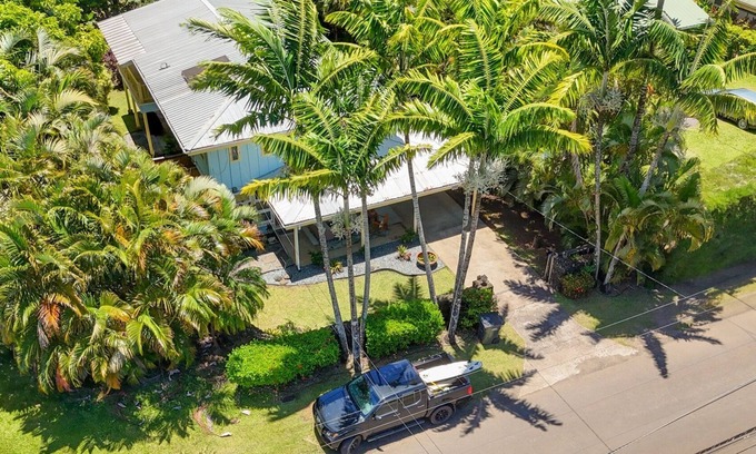 Hanalei Casa | Spacious 5-bedroom house with AC, WiFi in gorgeous Hanalei