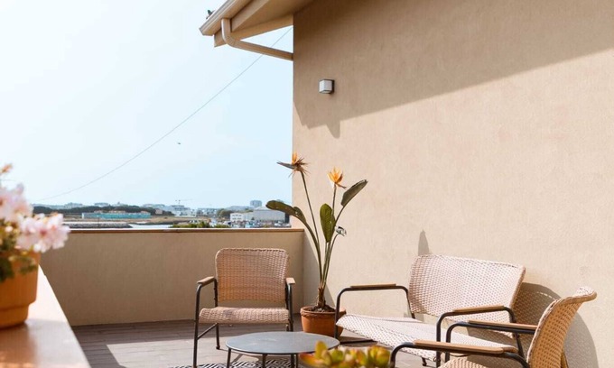 Vila do Conde Casa | Spacious 5-bedroom house with WiFi and AC in delightful Azurara
