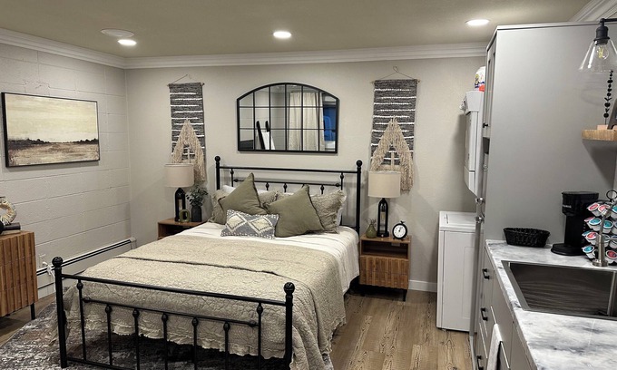 Delta Casa | Spacious 5-bedroom house in delightful Delta with WiFi