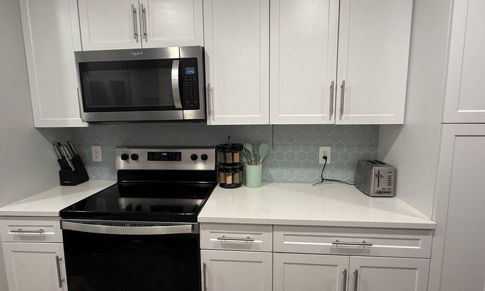 Magna Casa | Spacious 5-bedroom house within 15 mins of Salt Lake City airport