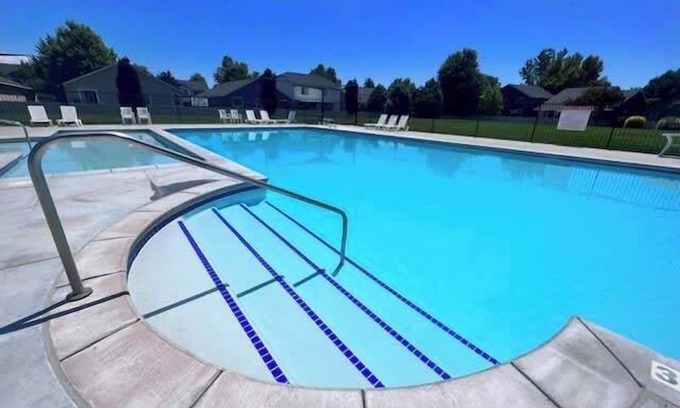 Meridian Casa | Spacious 5-Bedroom Retreat with Pool Access