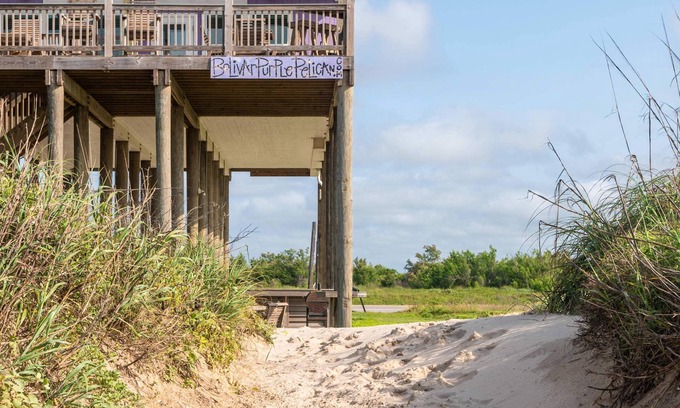 Port Bolivar Casa | Spacious 5BR Beachfront Perfect for Groups