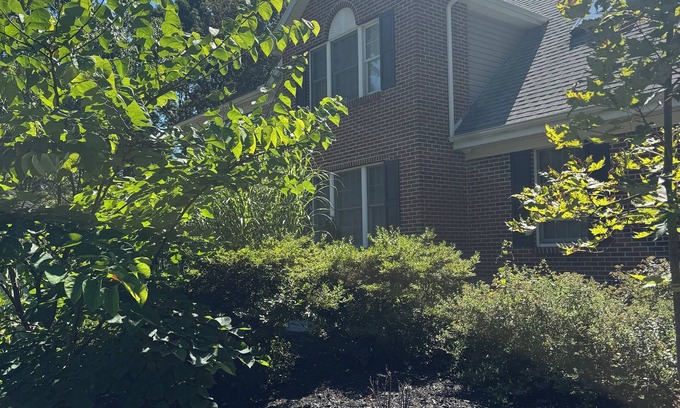 Park Forest Village Casa | Spacious 6-bedroom house in State College! Perfect for football weekends!