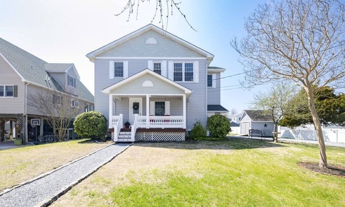 West Cape May Casa | Spacious 6-Bedroom Home near Cape May Beaches
