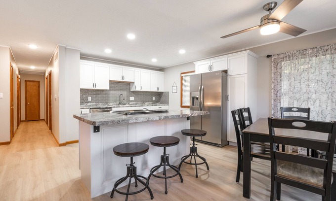 Lafayette Casa | Spacious 6 Bedroom House Minutes from Purdue